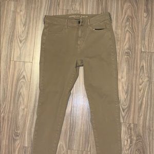 American Eagle Super Stretch Khaki Colored Jeans